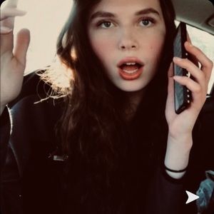 Meet your Posher, Ally